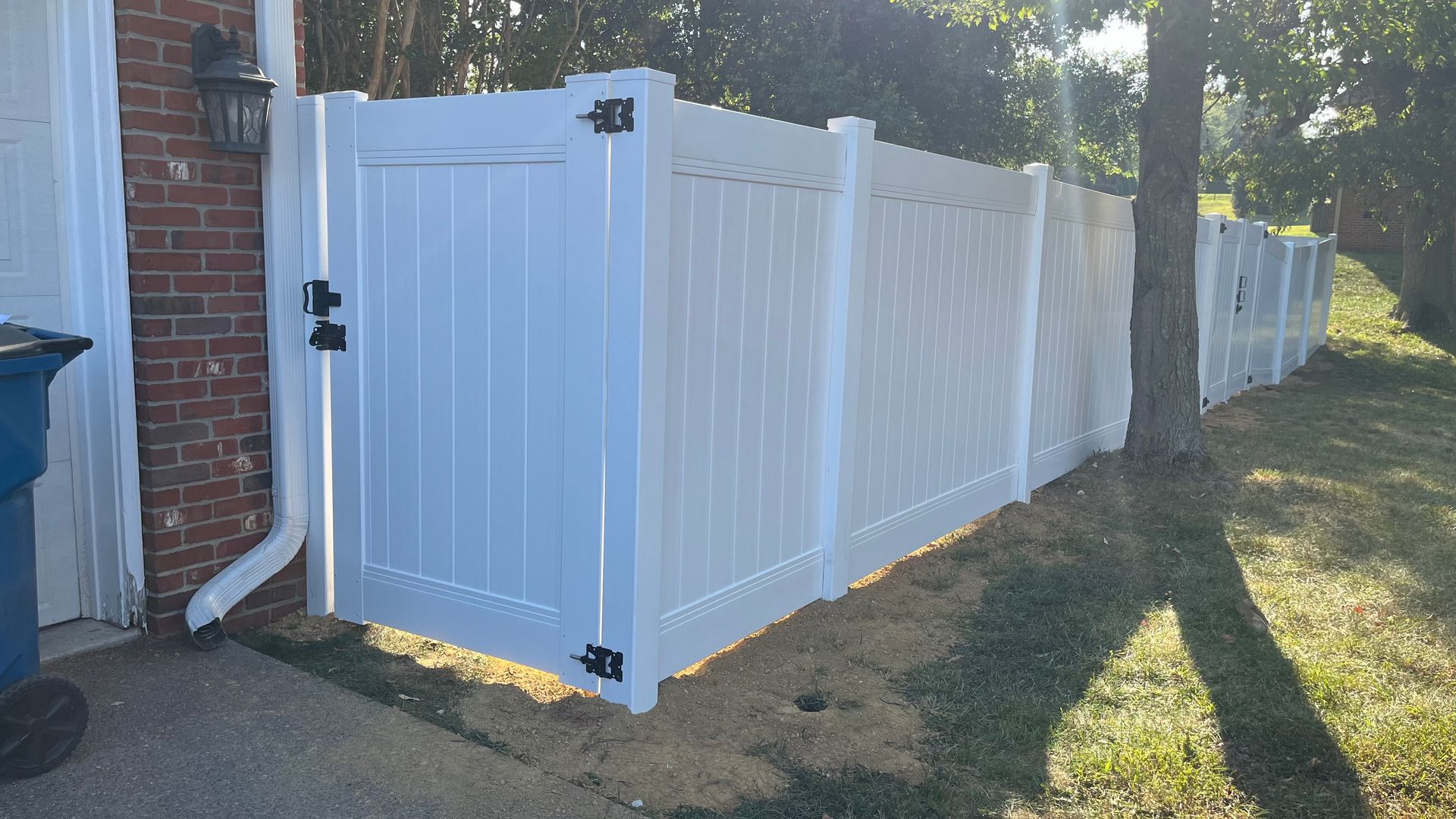 vinyl fencing